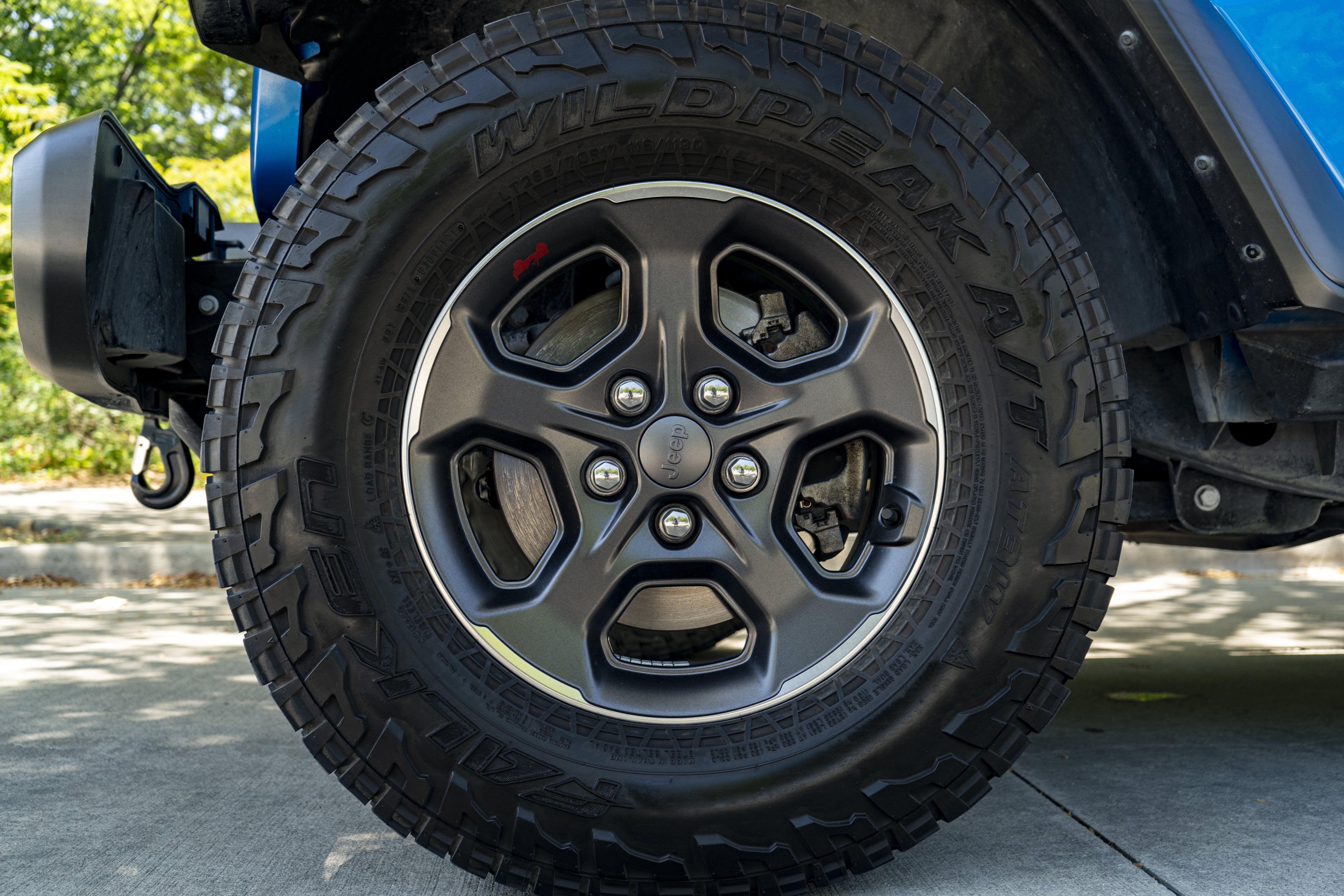 Used 2021 Jeep Gladiator Rubicon AWD/4WD image 14