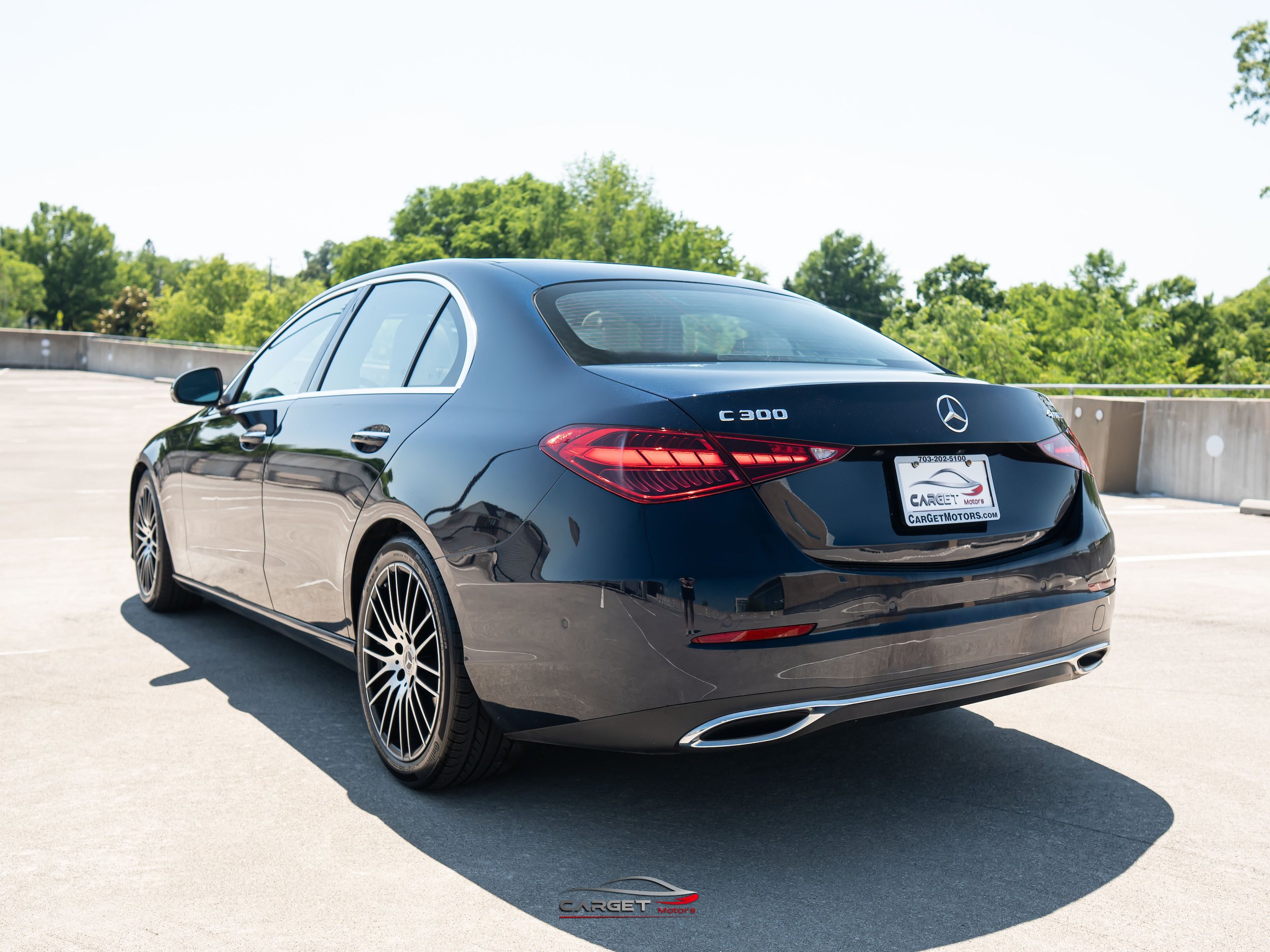 Used 2022 Mercedes-Benz C 300 4MATIC Sedan w/ Exclusive Trim Package image 5