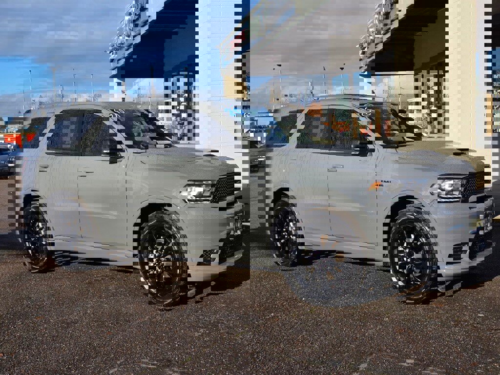 Used 2020 Dodge Durango R/T w/ Technology Group image 3
