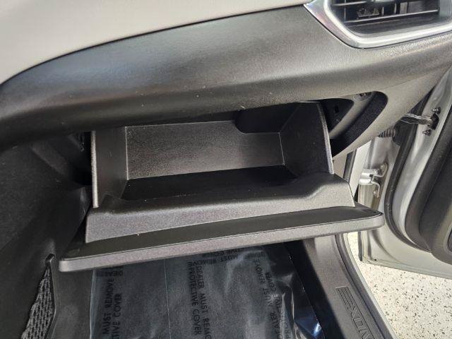 Used 2018 Chevrolet Equinox LS FWD image 29