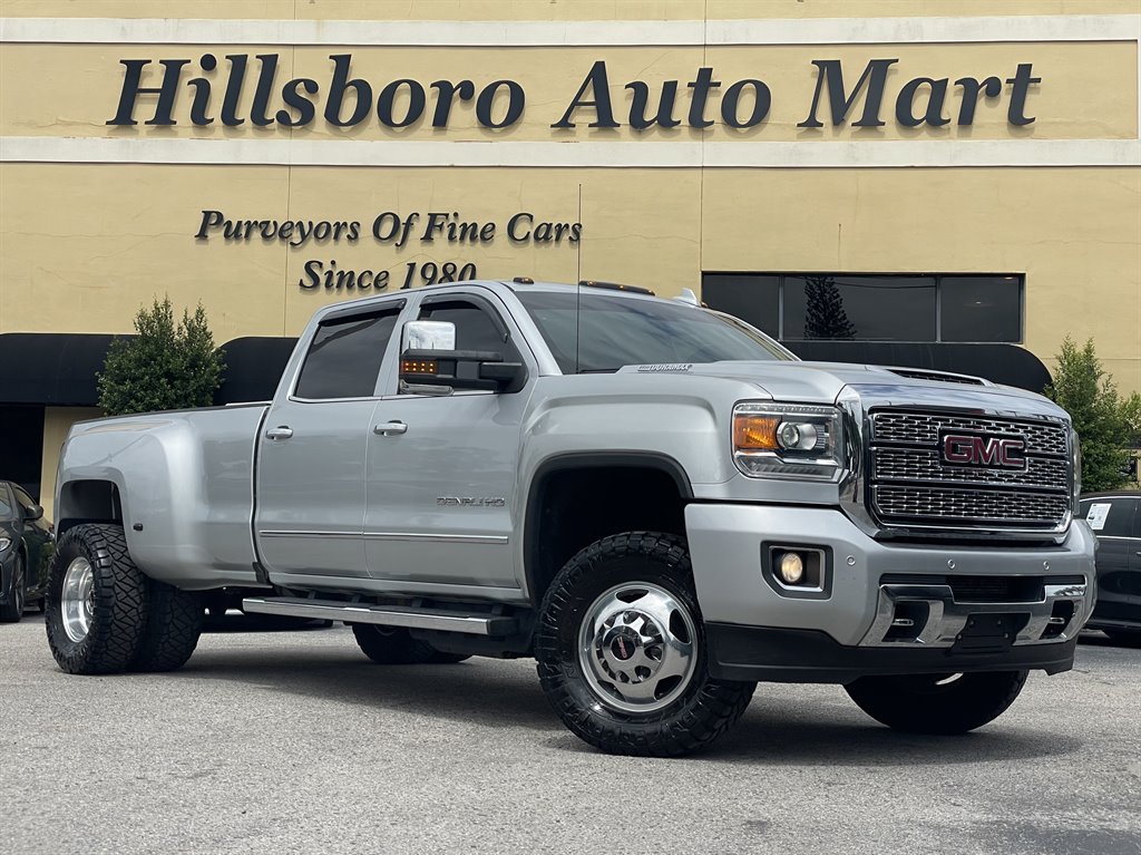 Used 2018 GMC Sierra 3500 Denali w/ Duramax Plus Package AWD/4WD image 2