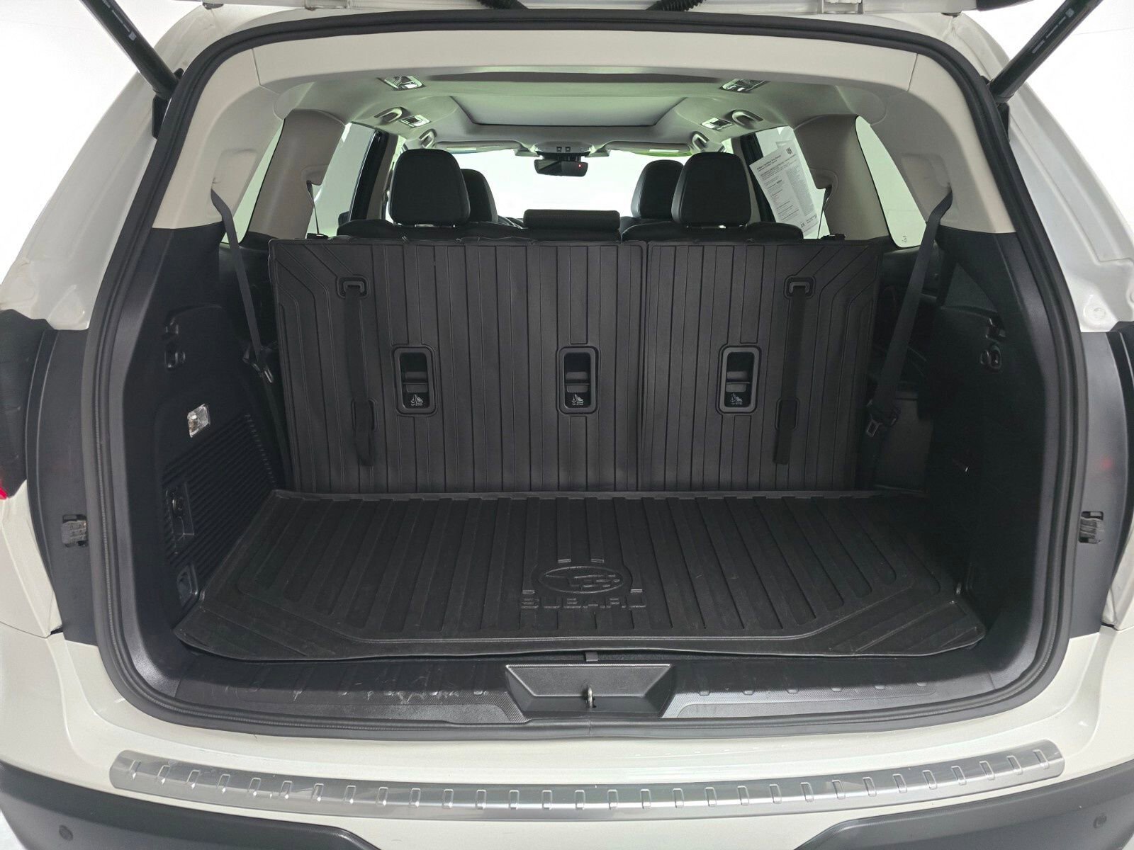 Certified 2023 Subaru Ascent Limited w/ Technology Package image 22