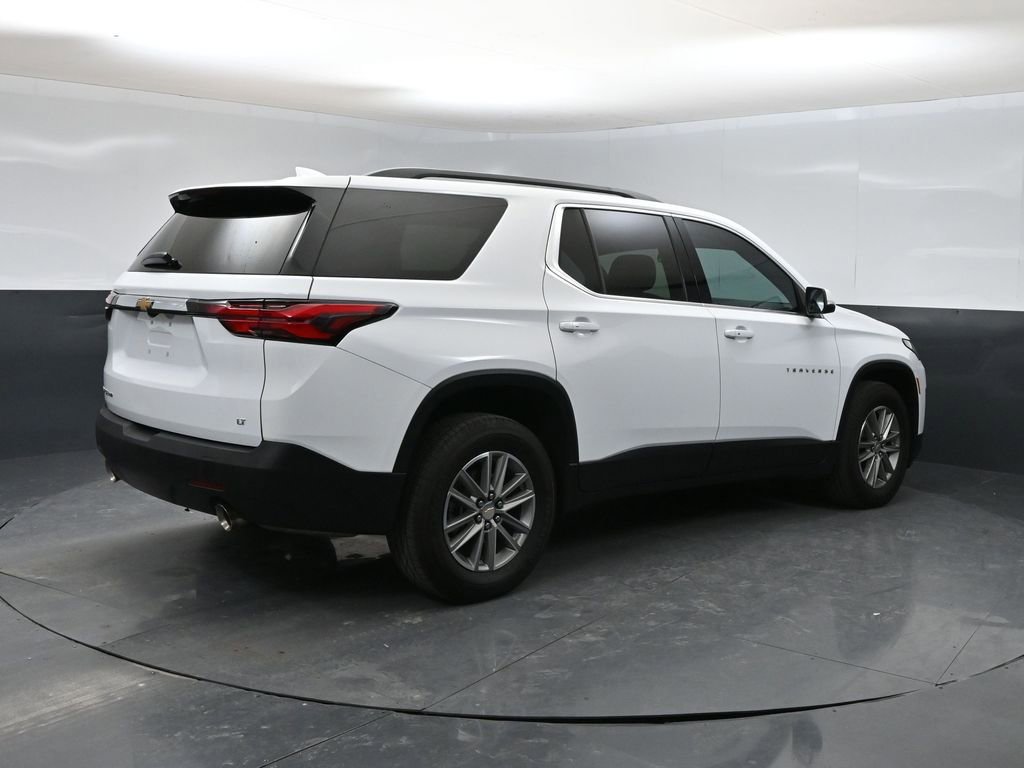 Used 2023 Chevrolet Traverse LT w/ LPO, Cargo Package AWD/4WD image 2