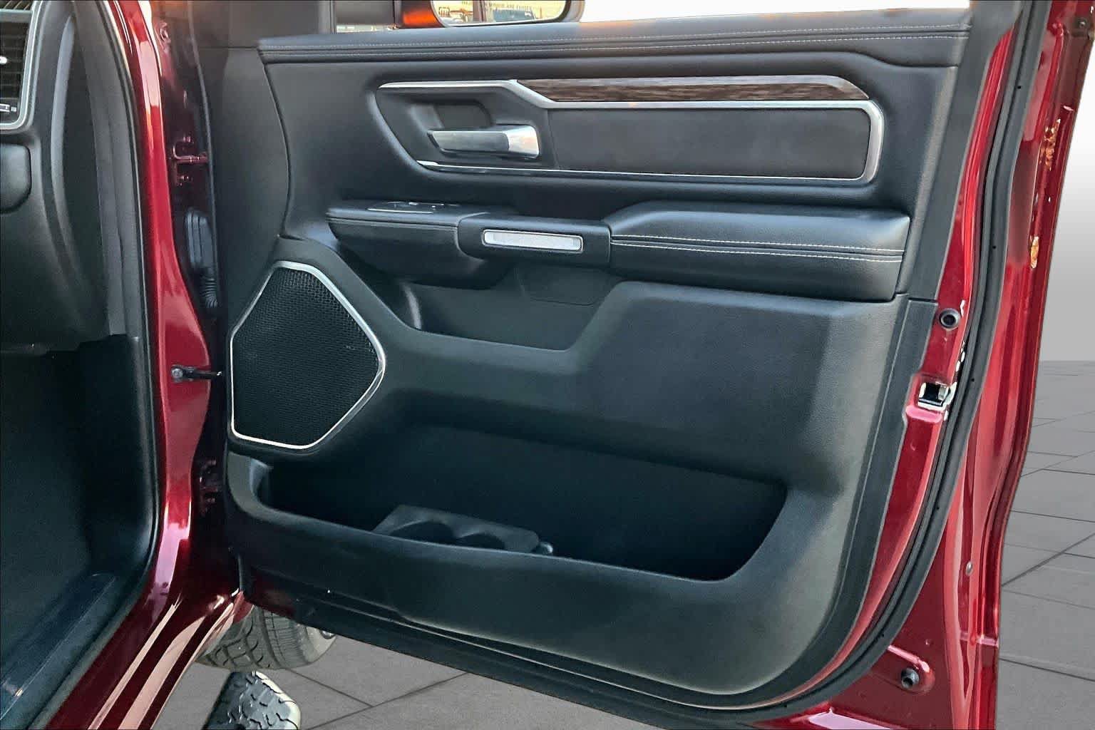 Used 2019 RAM 1500 Laramie RWD image 23