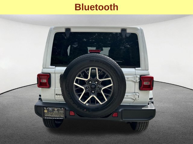 Used 2026 Jeep Wrangler Unlimited Sahara AWD/4WD image 10