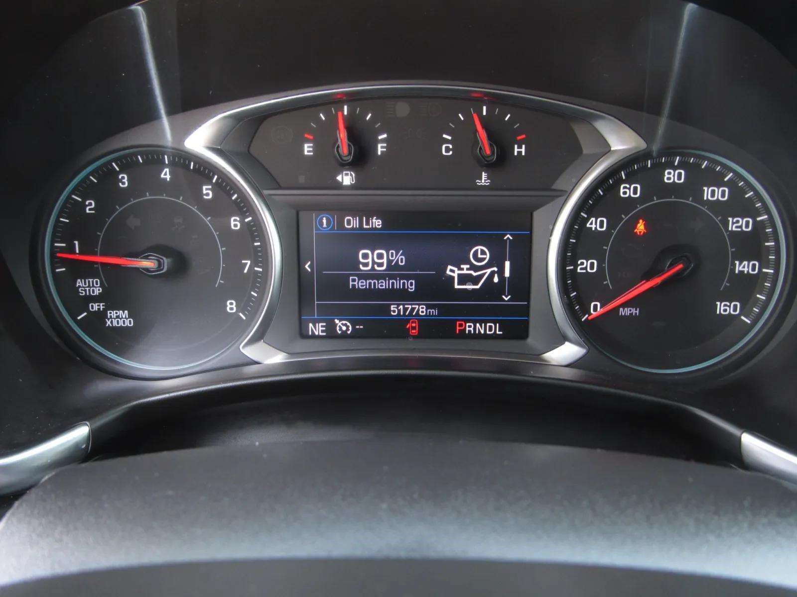 Used 2025 Chevrolet Traverse LT FWD image 27