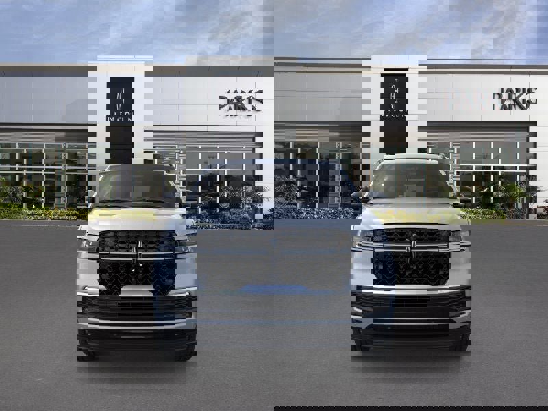 New 2026 Lincoln Navigator Reserve w/ Jet Appearance Package image 6