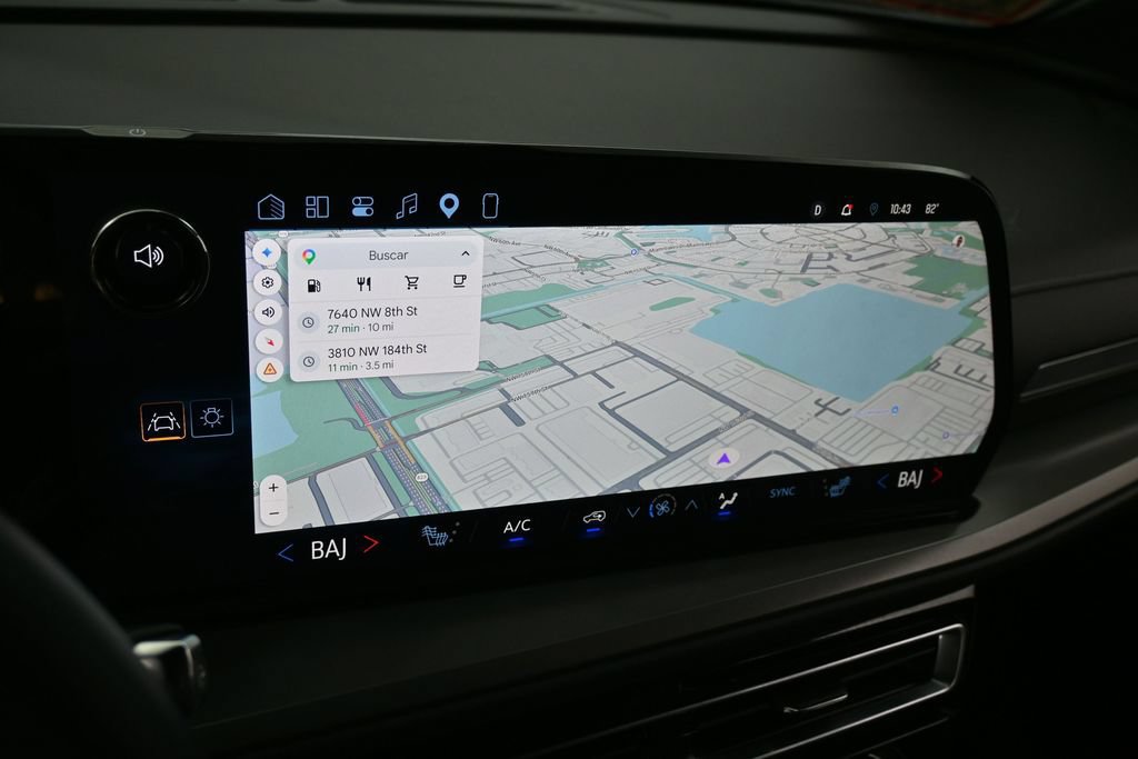 Used 2026 Chevrolet Traverse LT FWD image 20