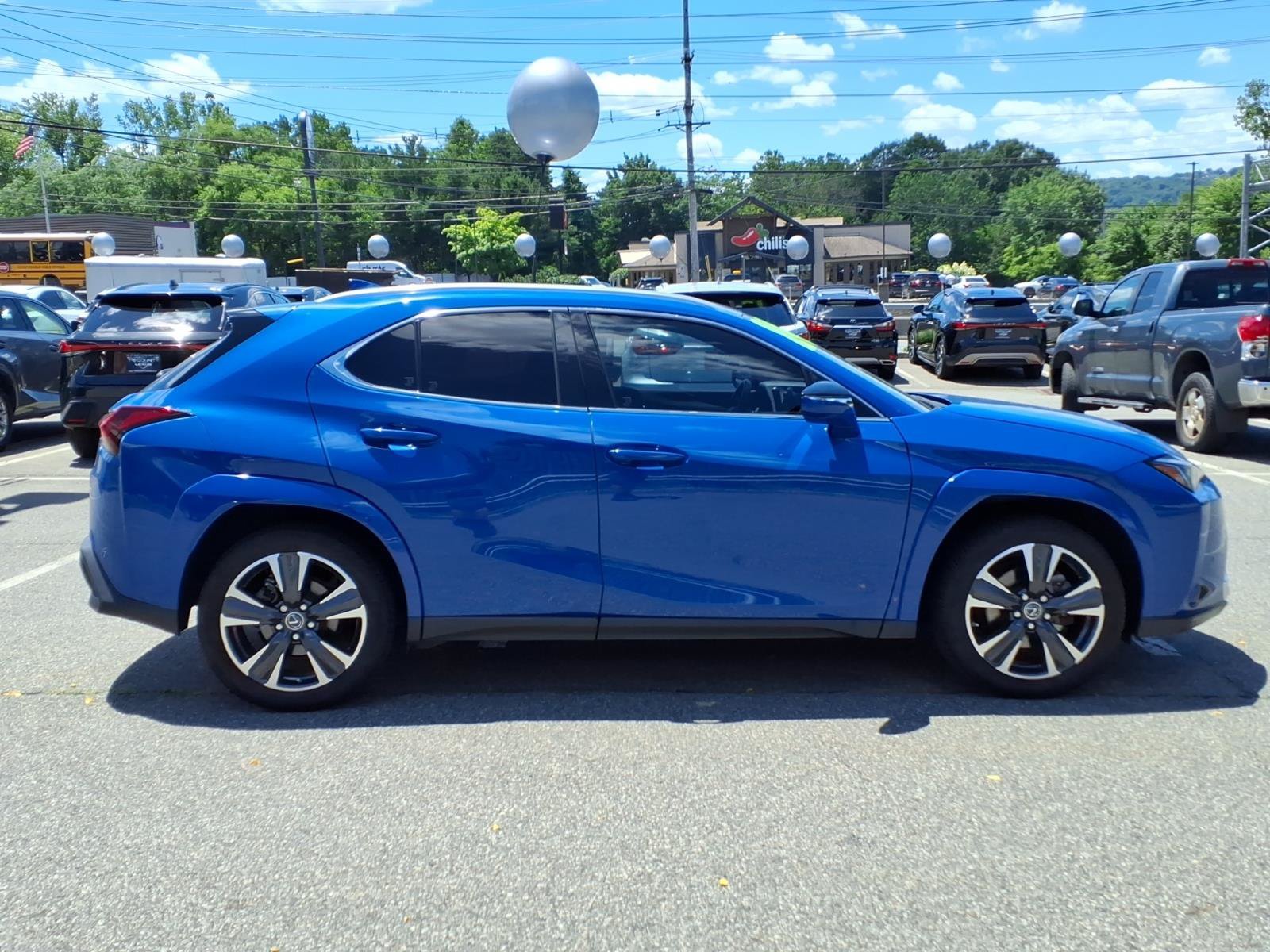 Used 2024 Lexus UX 250h AWD w/ Premium Package image 8