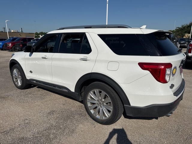 Used 2022 Ford Explorer King Ranch w/ Technology Package RWD image 4