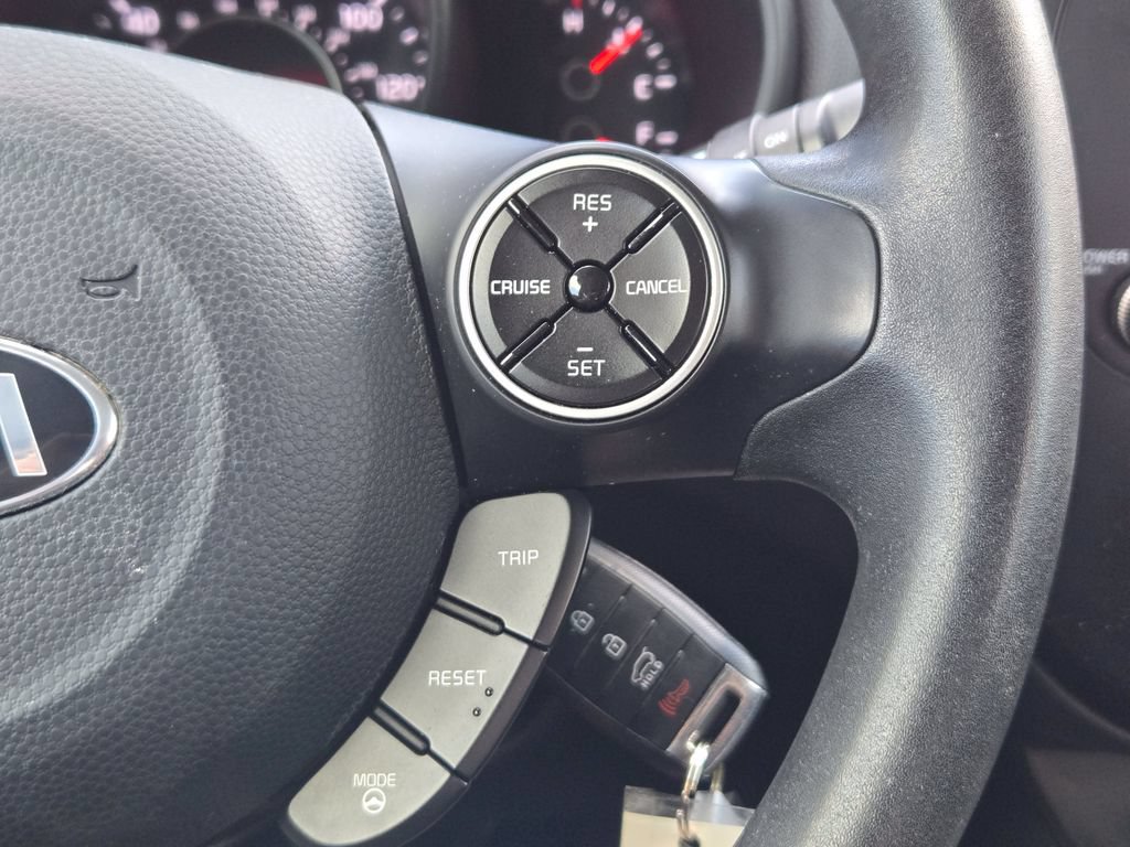 Used 2014 Kia Soul FWD image 24
