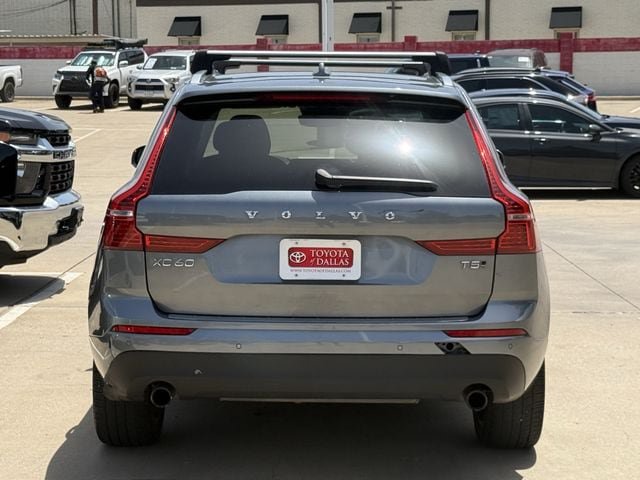 Used 2021 Volvo XC60 T5 Momentum w/ Advanced Package AWD/4WD image 5