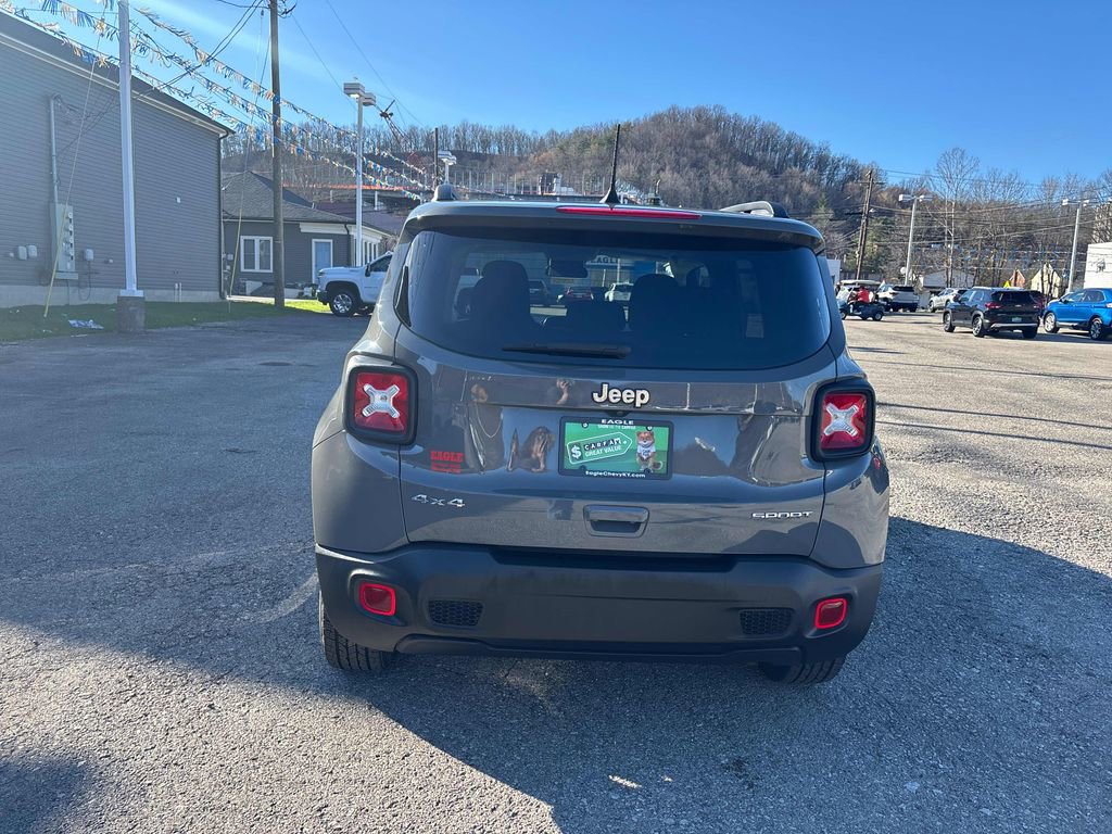 Used 2021 Jeep Renegade Sport w/ Sport Appearance Group image 4