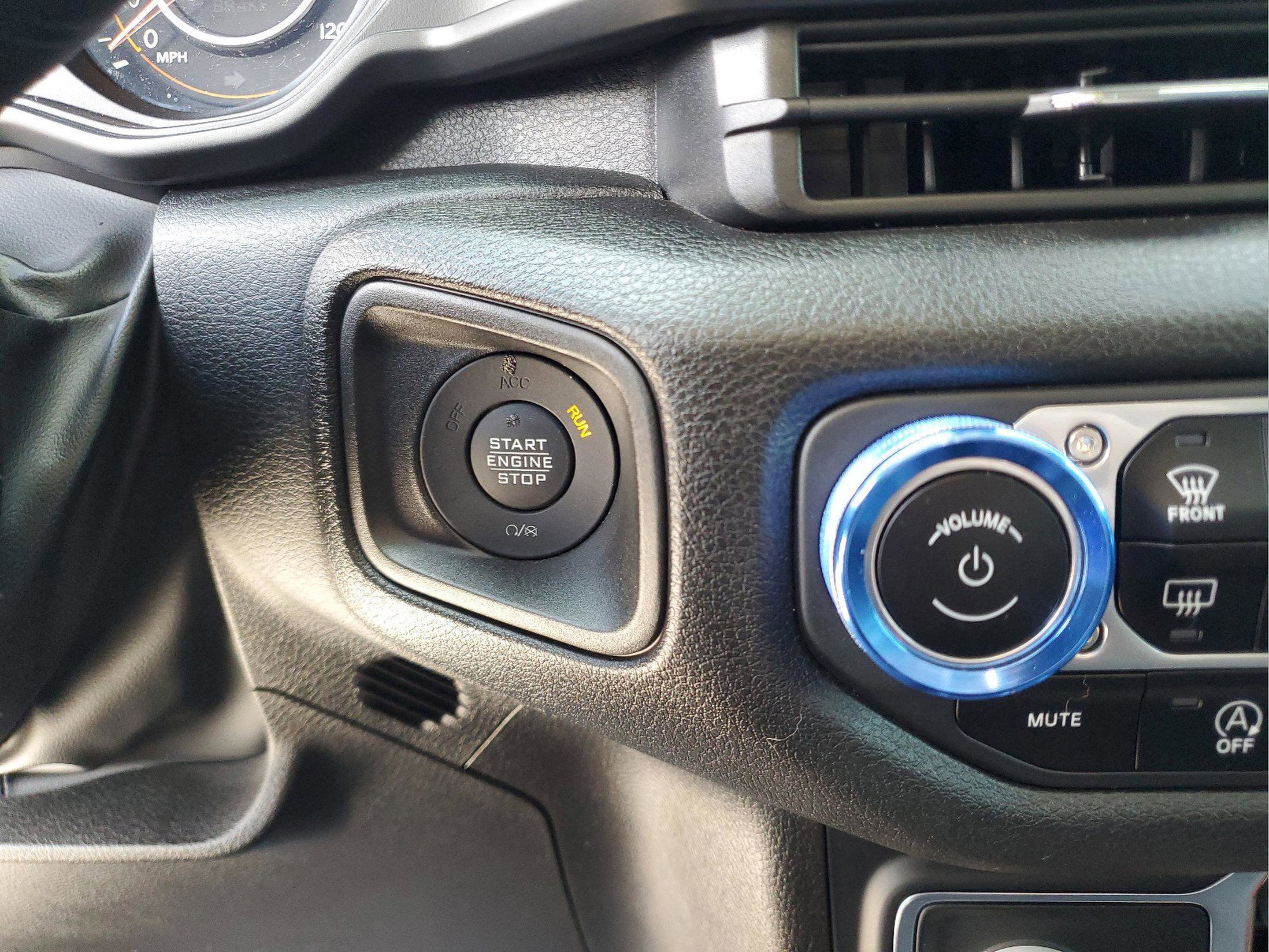 Used 2024 Jeep Wrangler Willys image 21