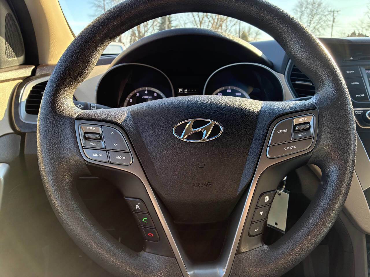 Used 2017 Hyundai Santa Fe Sport image 20