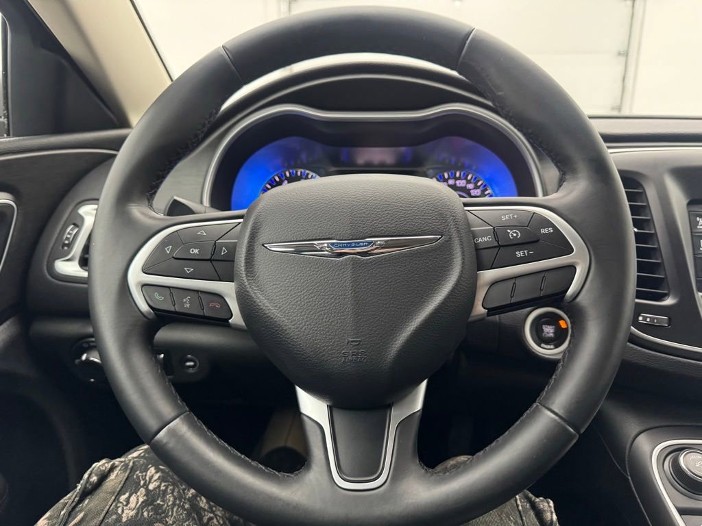 Used 2015 Chrysler 200 Limited w/ Convenience Group FWD image 14