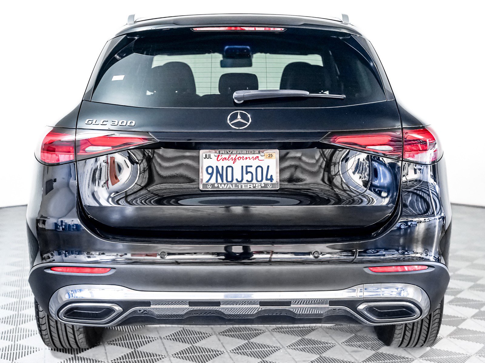 Used 2024 Mercedes-Benz GLC 300 image 7