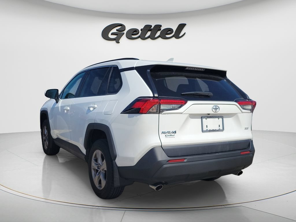 Certified 2025 Toyota RAV4 XLE w/ Convenience Package FWD image 11