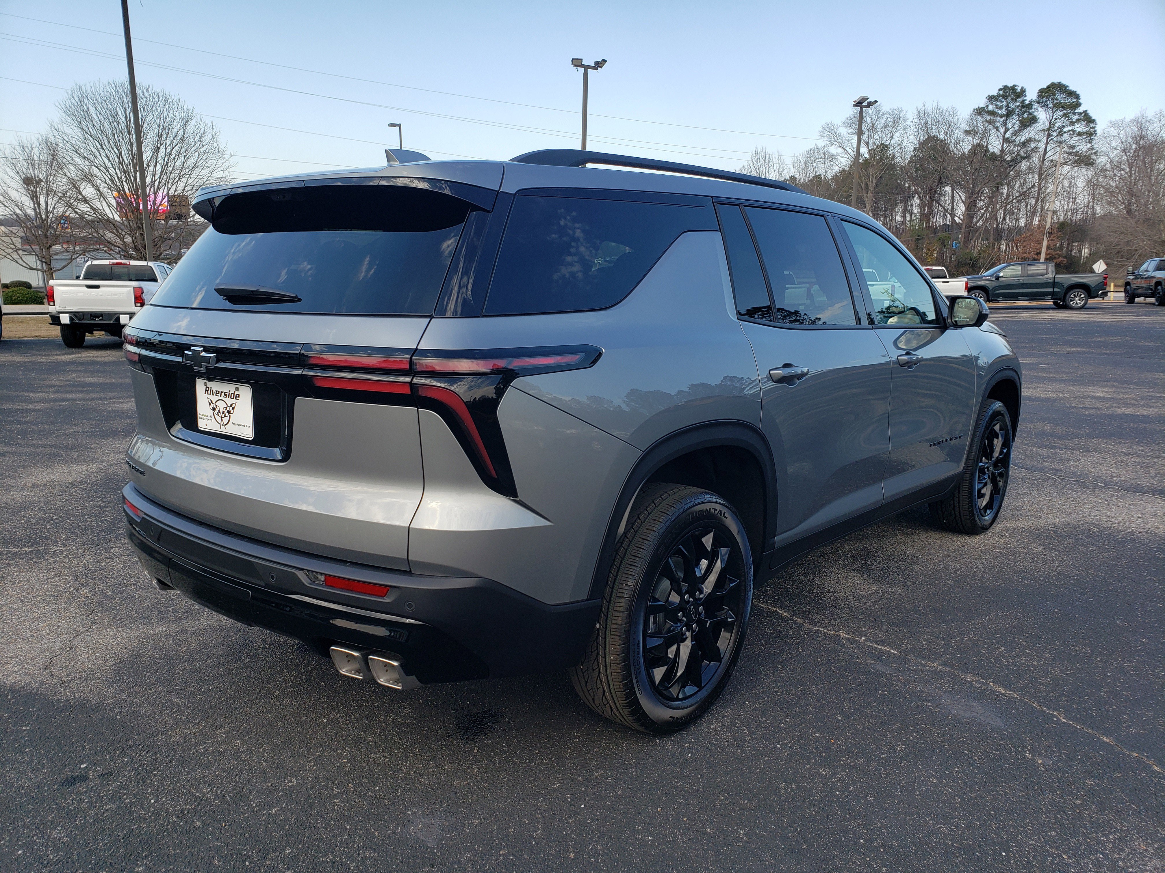 New 2026 Chevrolet Traverse LT w/ Midnight/Sport Edition image 3