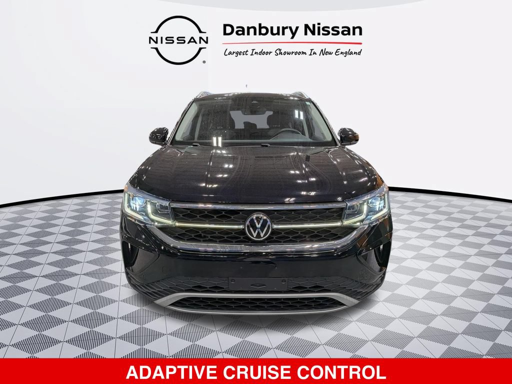 Used 2022 Volkswagen Taos SEL w/ Panoramic Sunroof Package AWD/4WD image 9