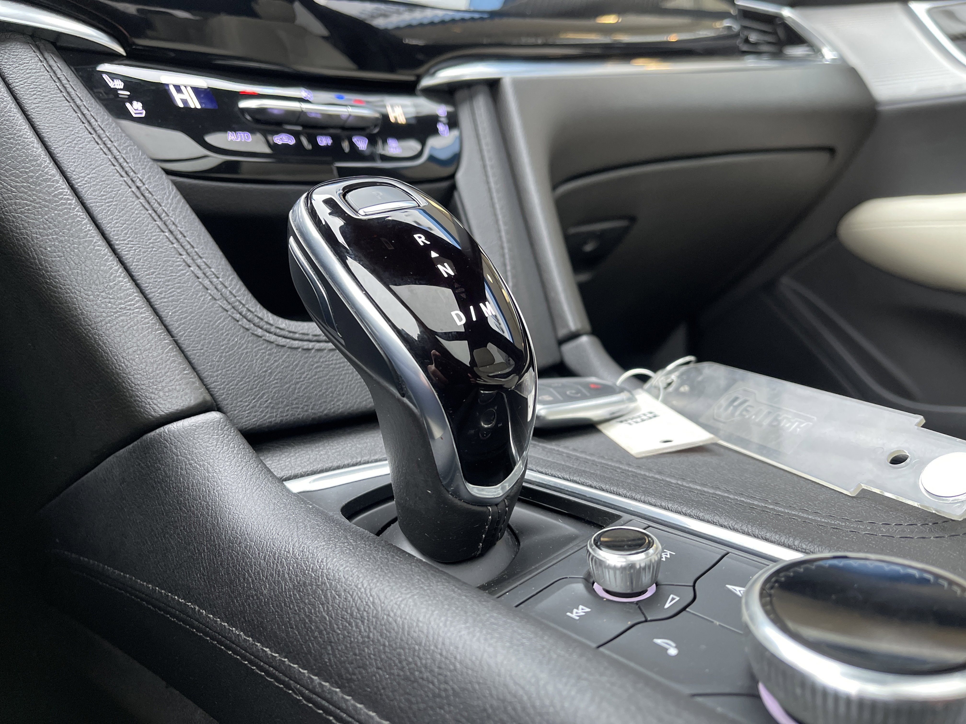 Used 2023 Cadillac XT6 Sport image 35