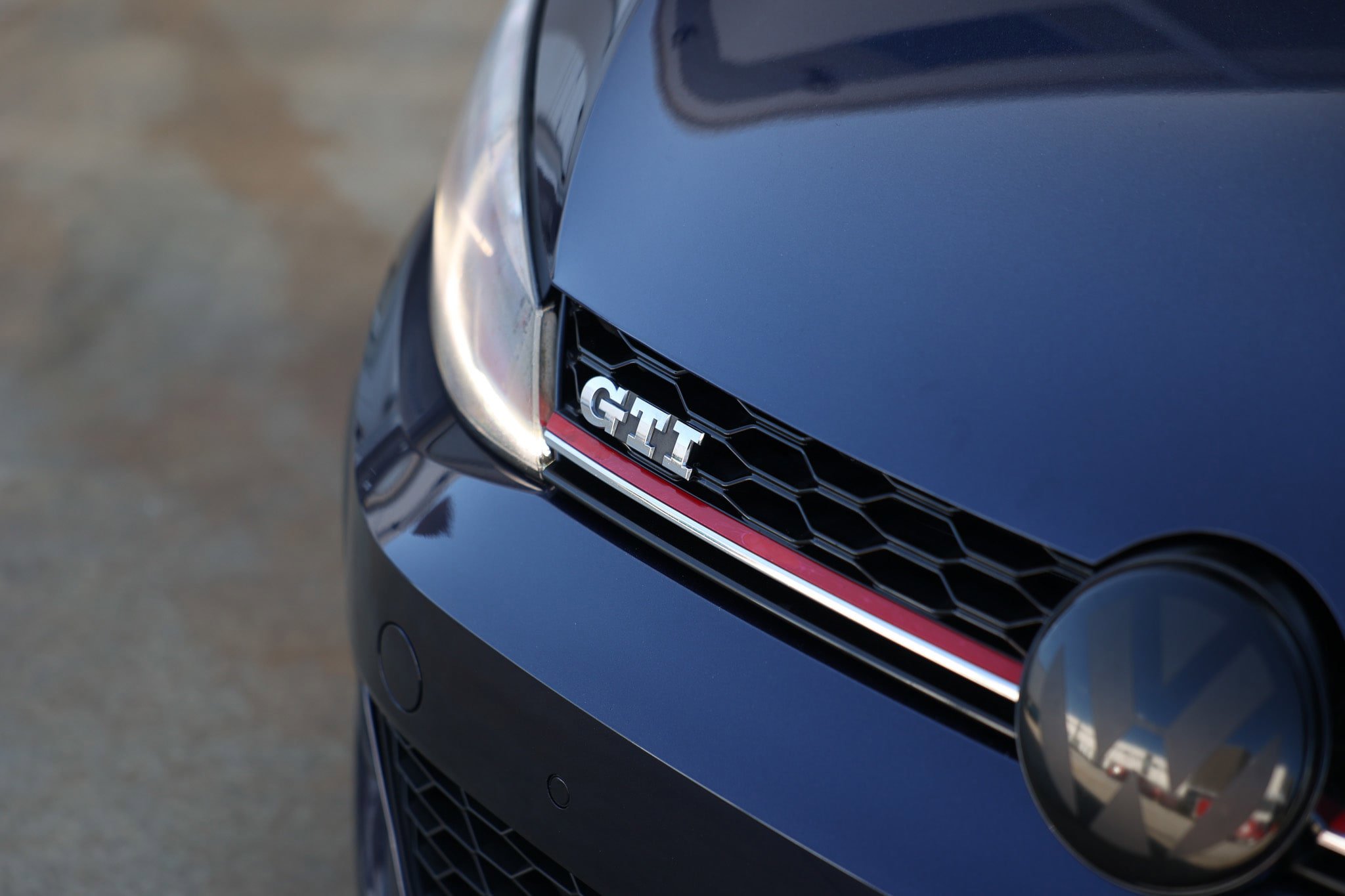 Used 2018 Volkswagen GTI Autobahn FWD image 30