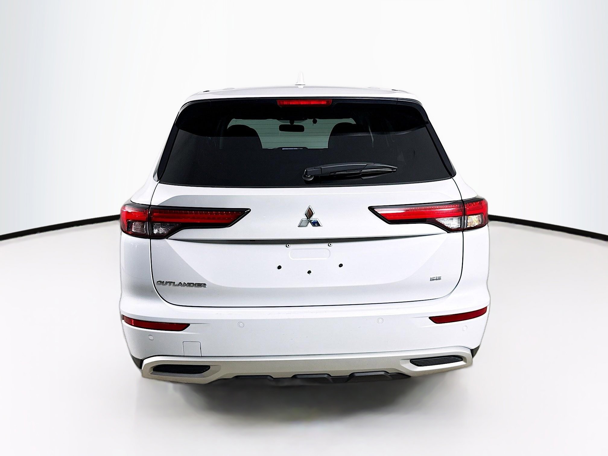 Used 2024 Mitsubishi Outlander SE Black Edition FWD image 31