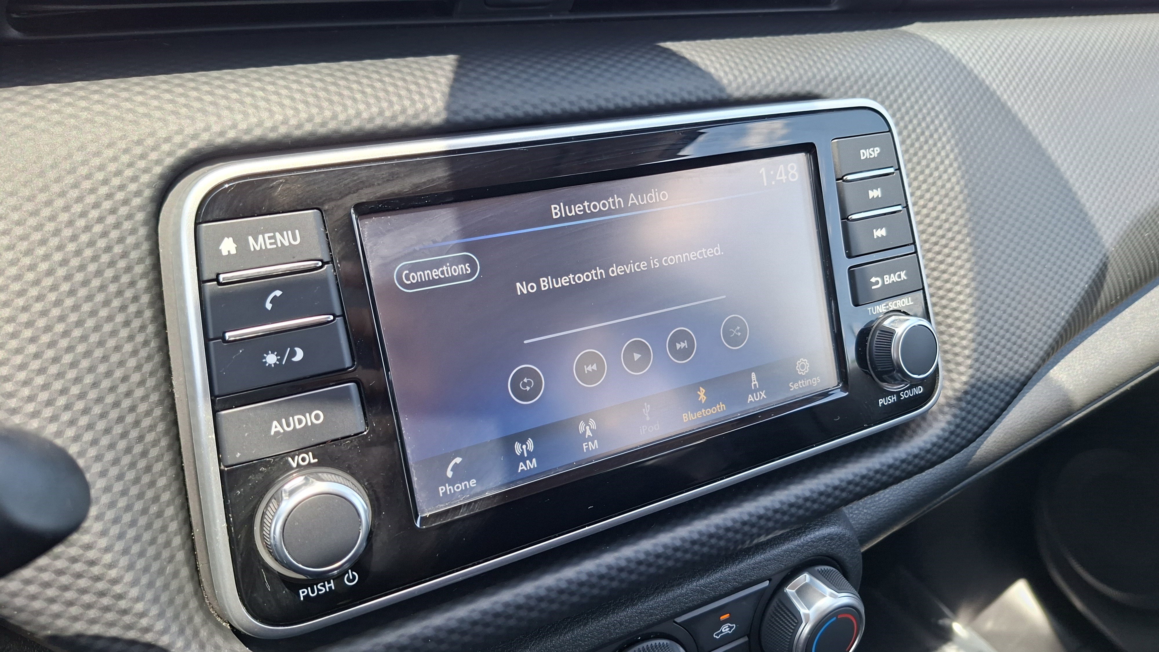Used 2025 Nissan Kicks Play S FWD image 14