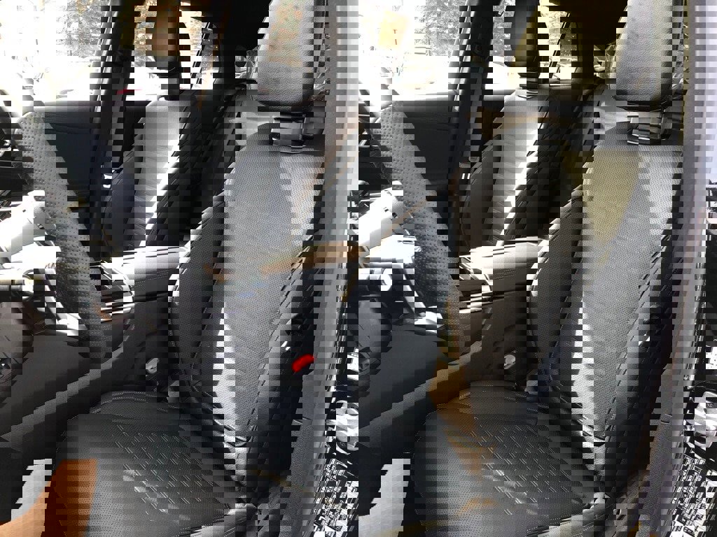 New 2026 Mercedes-Benz GLC 300 4MATIC image 33