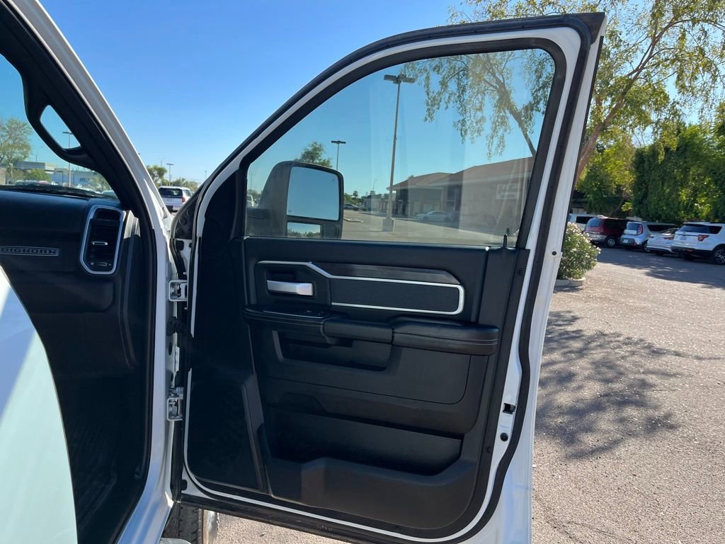 Used 2023 RAM 2500 Big Horn w/ Safety Group image 19