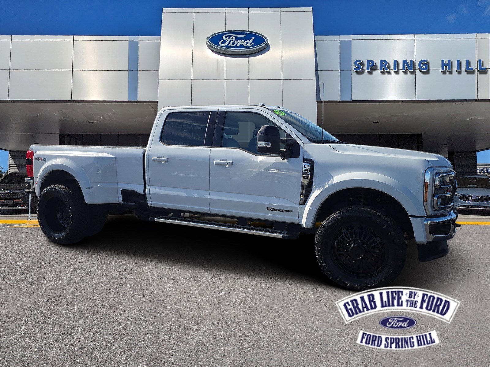 Used 2024 Ford F450 Lariat image 1