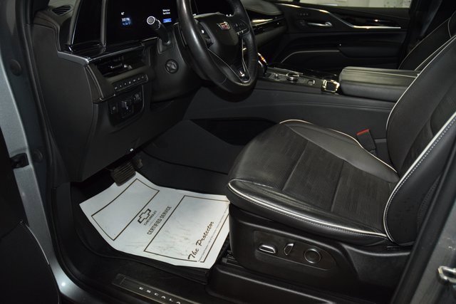 Used 2023 Cadillac Escalade Sport w/ LPO, ONYX Package image 44