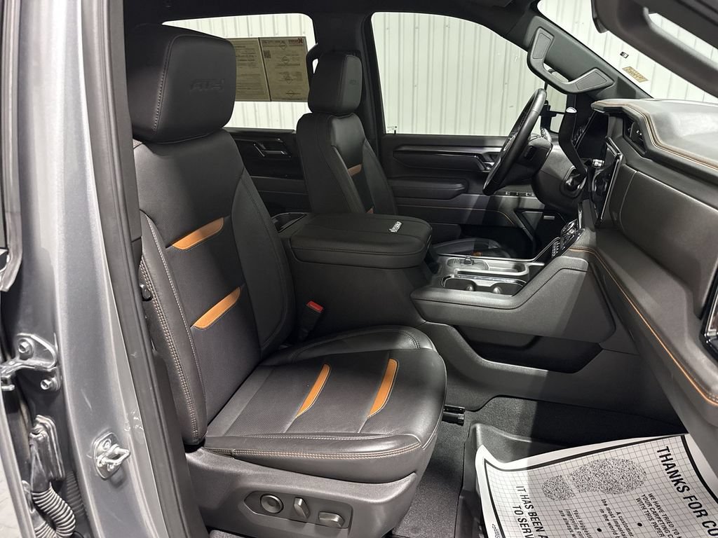 Used 2025 GMC Sierra 2500 AT4 AWD/4WD image 29