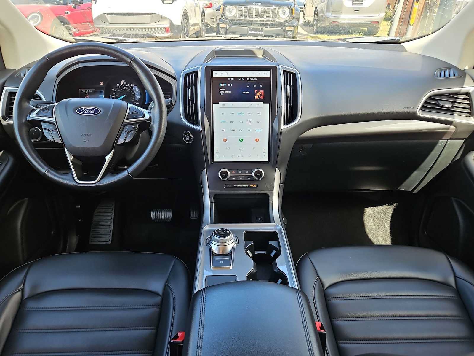 Used 2024 Ford Edge SEL AWD/4WD image 13