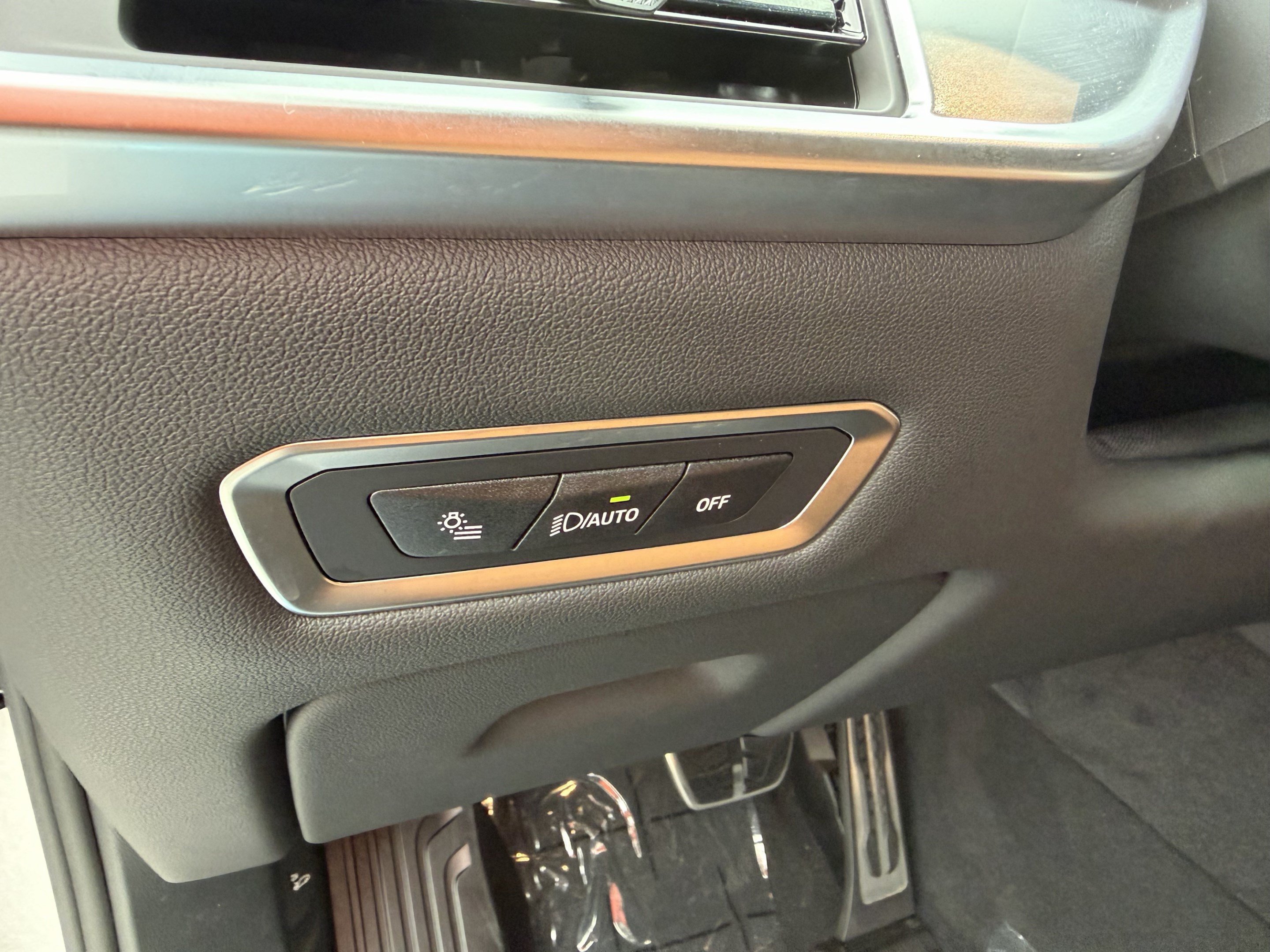 Used 2027 BMW X7 xDrive40i w/ M Sport Package AWD/4WD image 13