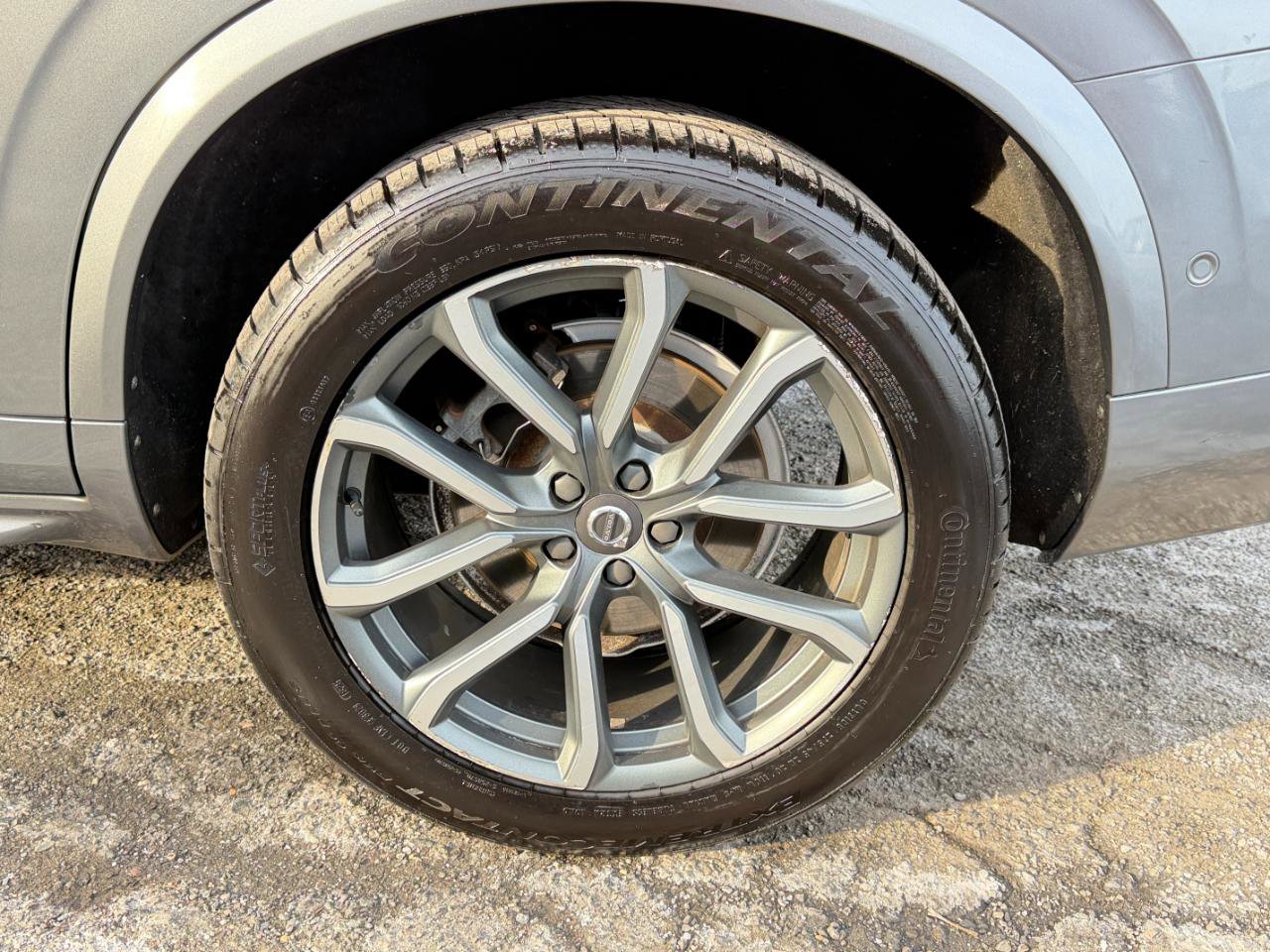 Used 2016 Volvo XC90 T6 Momentum w/ Momentum Plus Package AWD/4WD image 85