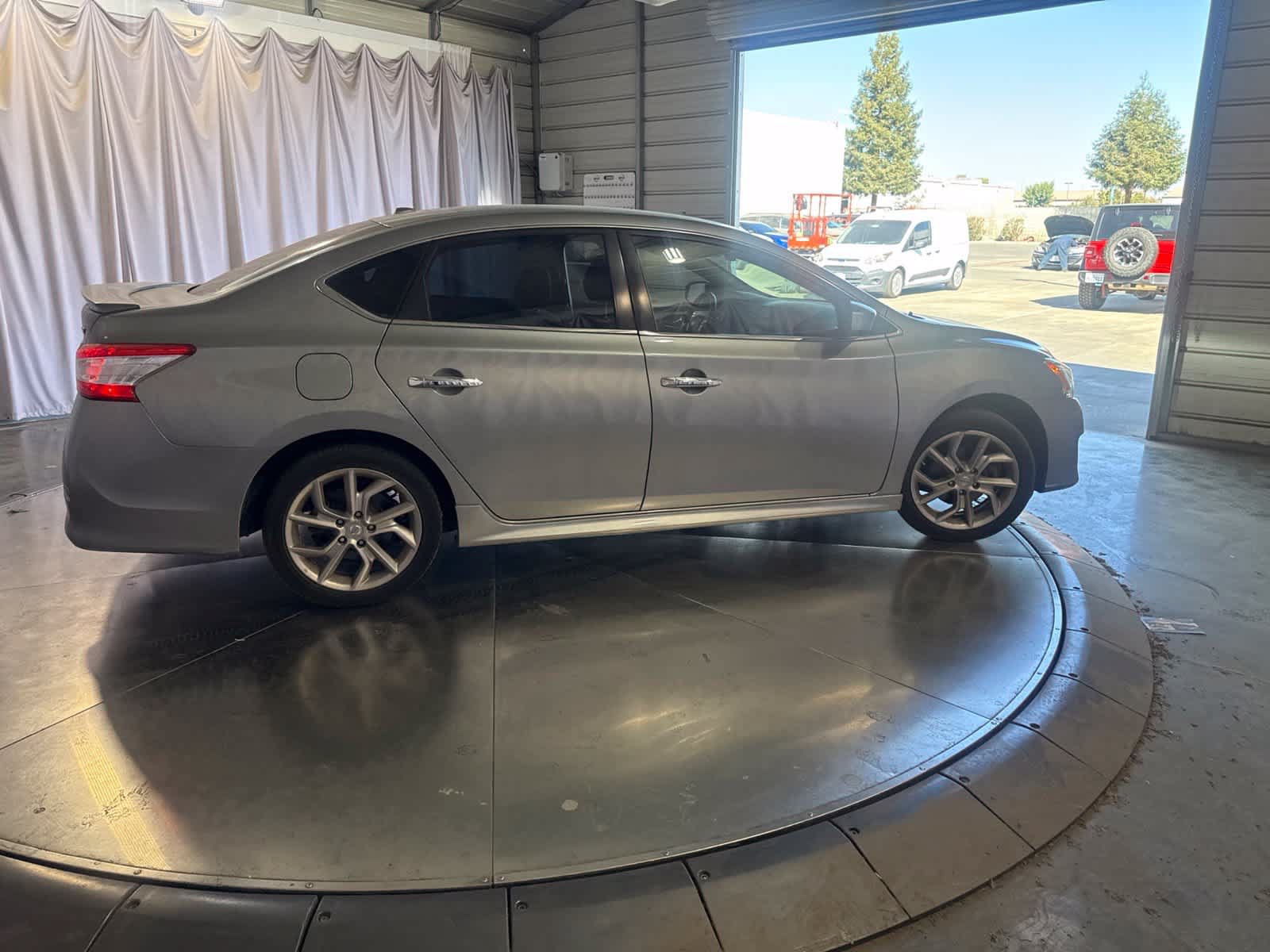 Used 2013 Nissan Sentra SR w/ Driver Pkg FWD image 4