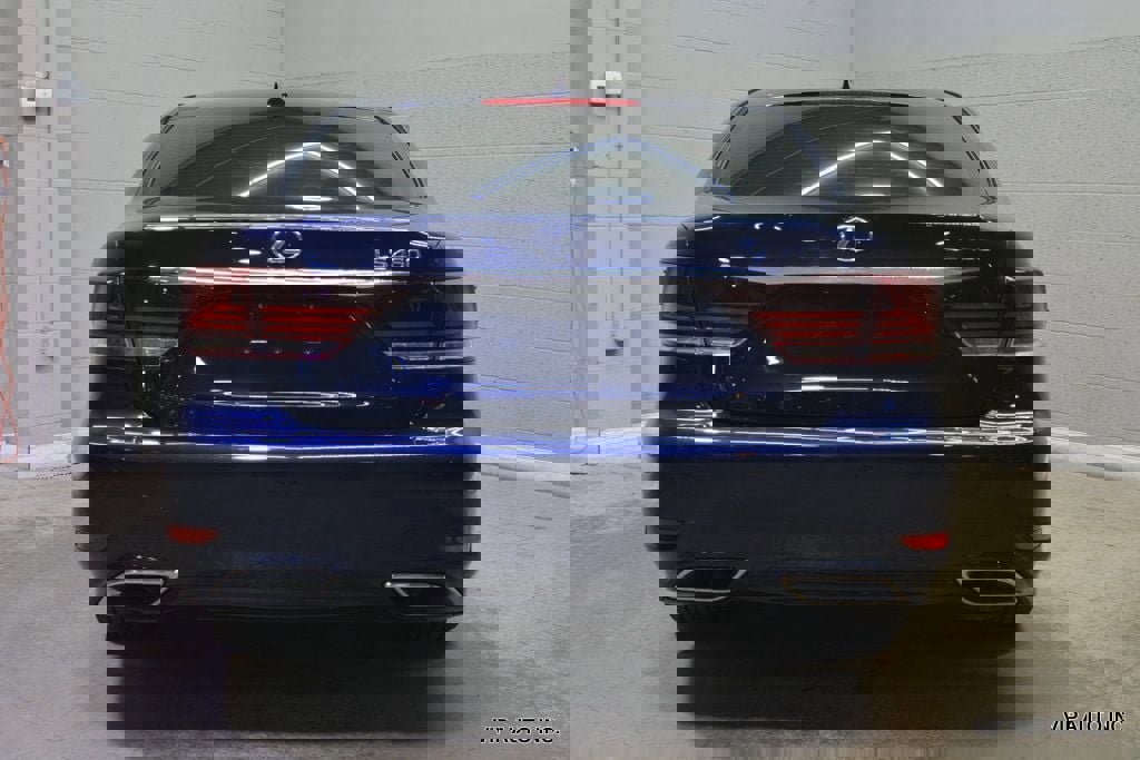 Used 2013 Lexus LS 460 w/ Comfort Pkg RWD image 35