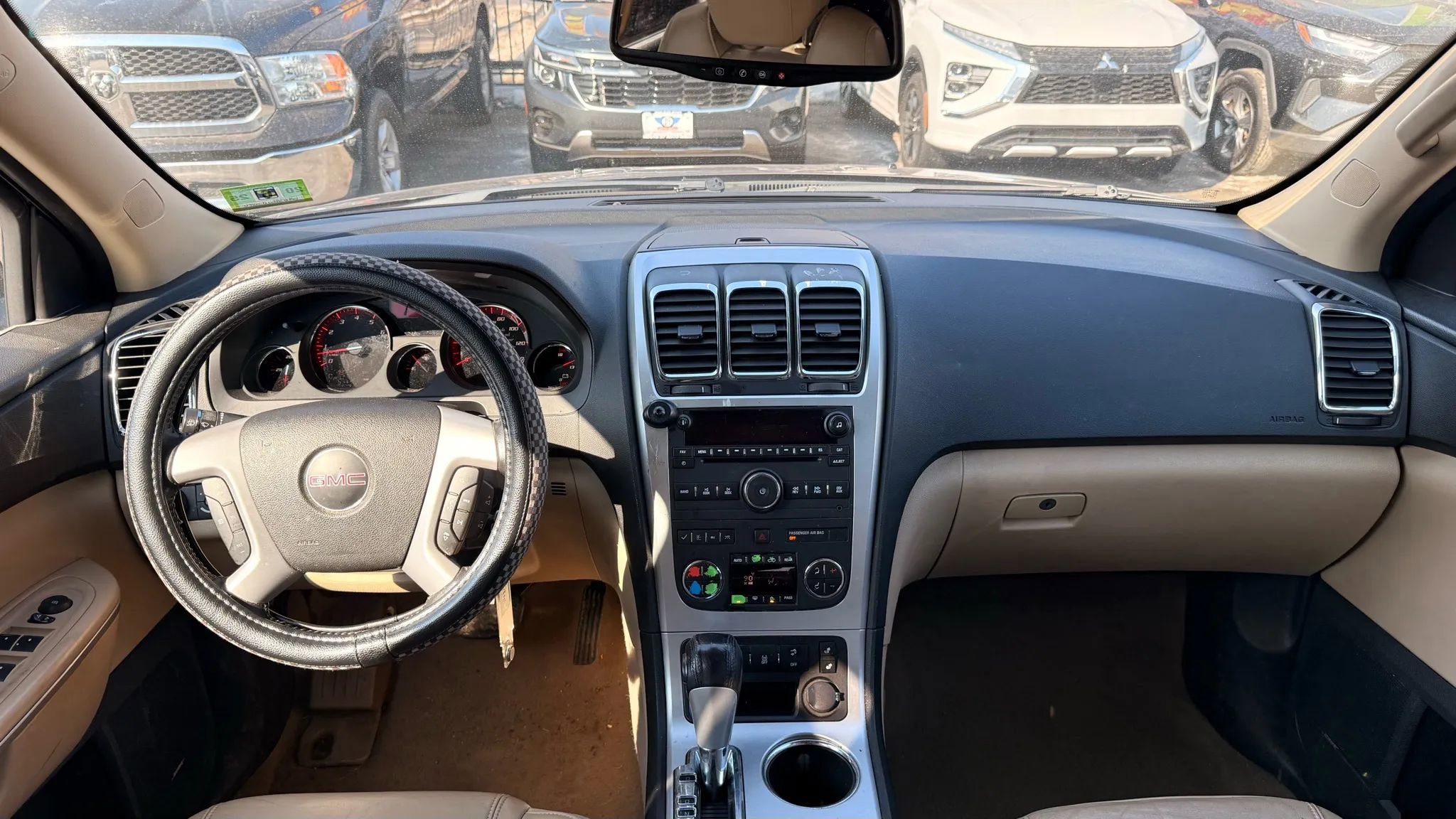 Used 2012 GMC Acadia SLT image 16