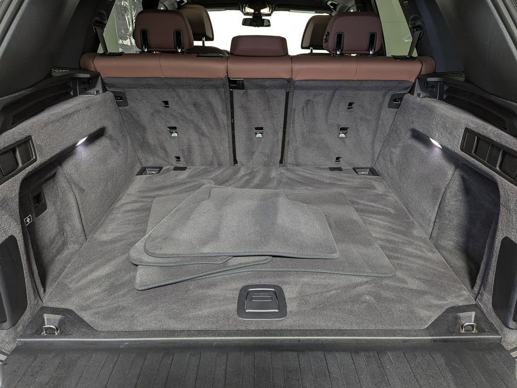 Used 2021 BMW X5 xDrive40i w/ Premium Package 2 image 50