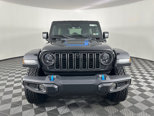 Certified 2024 Jeep Wrangler Unlimited Rubicon 4xe w/ Technology Group AWD/4WD image 24