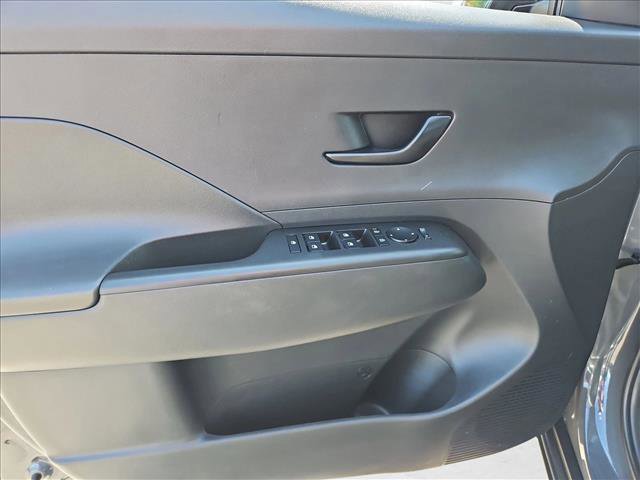 Certified 2025 Hyundai Kona SEL image 10