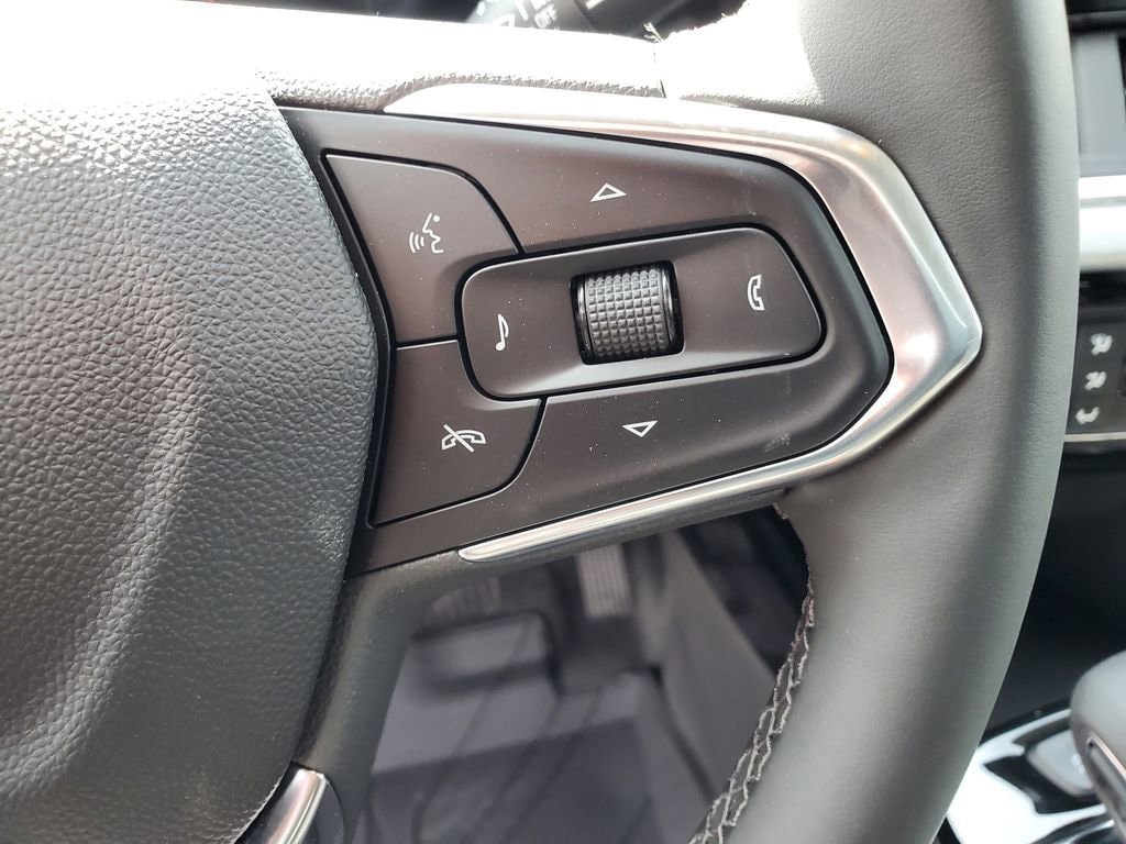 New 2026 Chevrolet Trax LT image 12