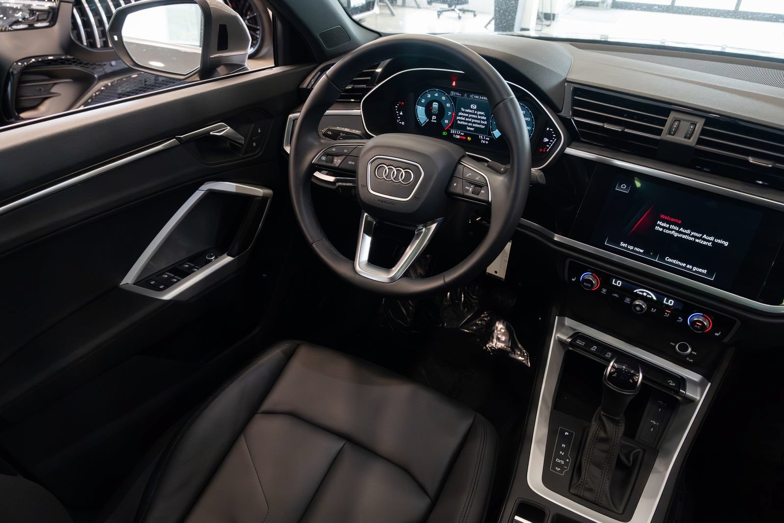 Used 2022 Audi Q3 2.0T Premium AWD/4WD image 10