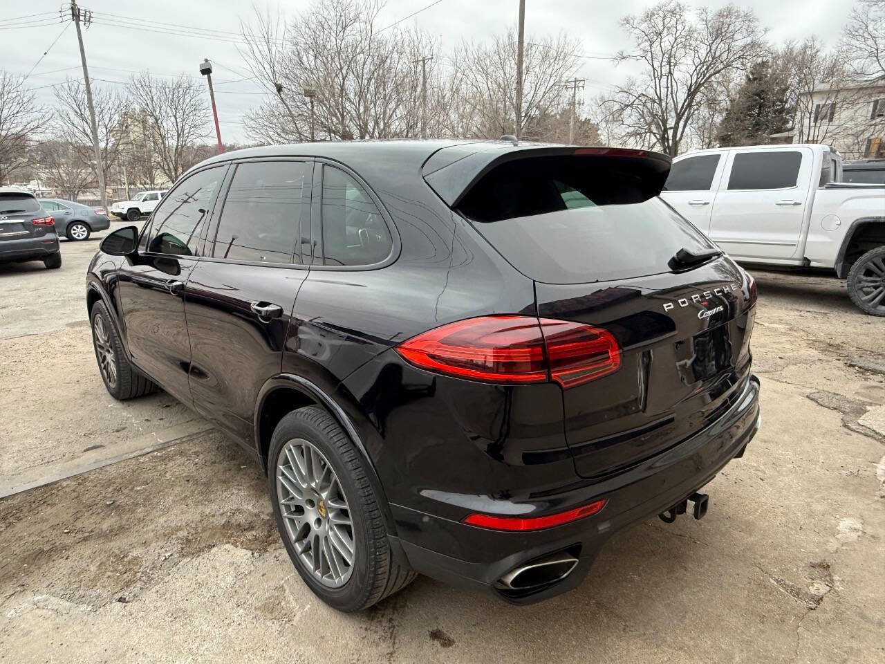 Used 2018 Porsche Cayenne Platinum Edition image 8