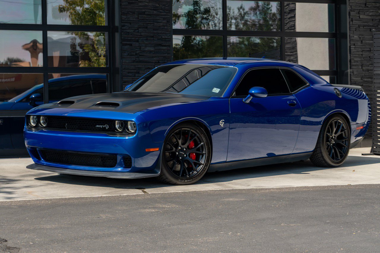 Used 2019 Dodge Challenger SRT Hellcat w/ Laguna Leather Package RWD image 3