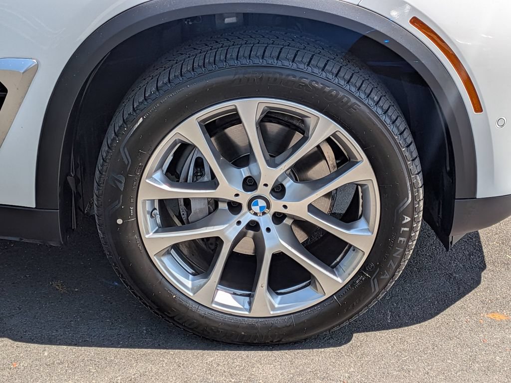 Certified 2024 BMW X5 sDrive40i w/ Parking Assistance Package RWD image 26