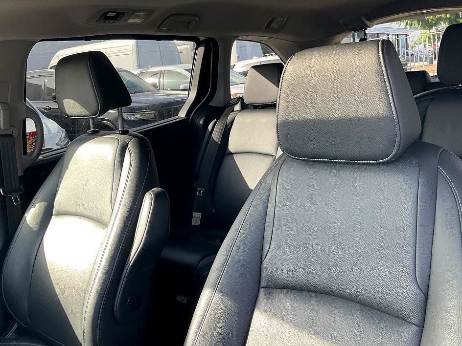 Used 2023 Honda Odyssey Touring image 16