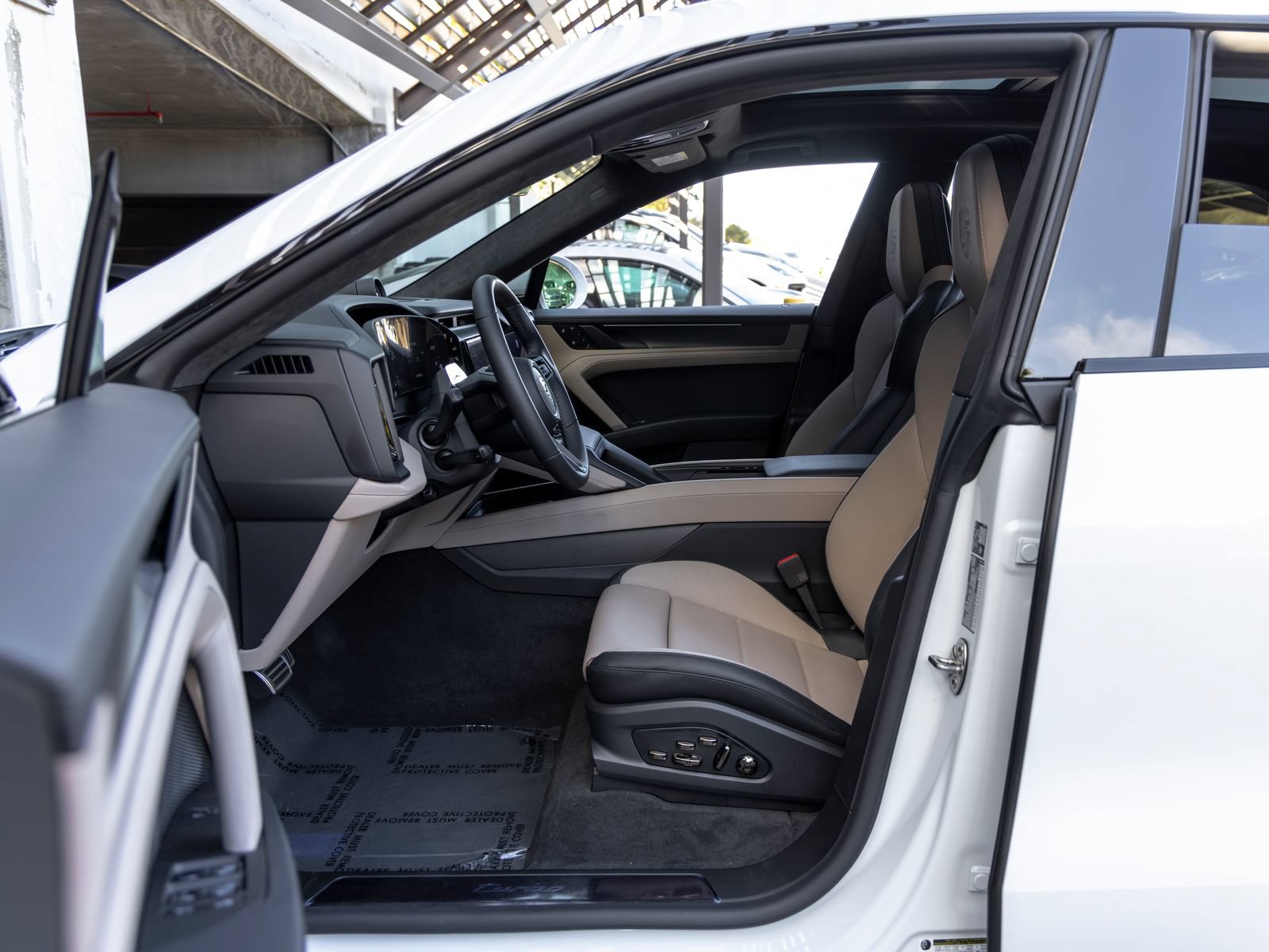 New 2026 Porsche Cayenne Turbo AWD/4WD image 25