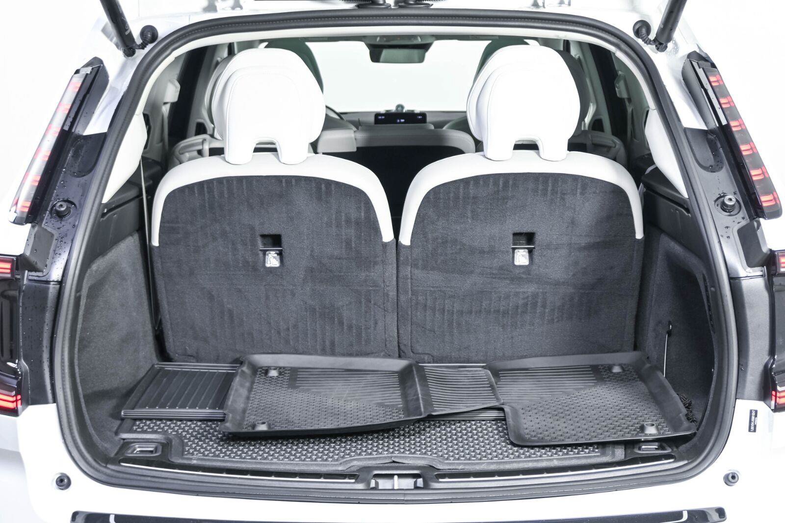 Used 2025 Volvo EX90 Ultra AWD/4WD image 31